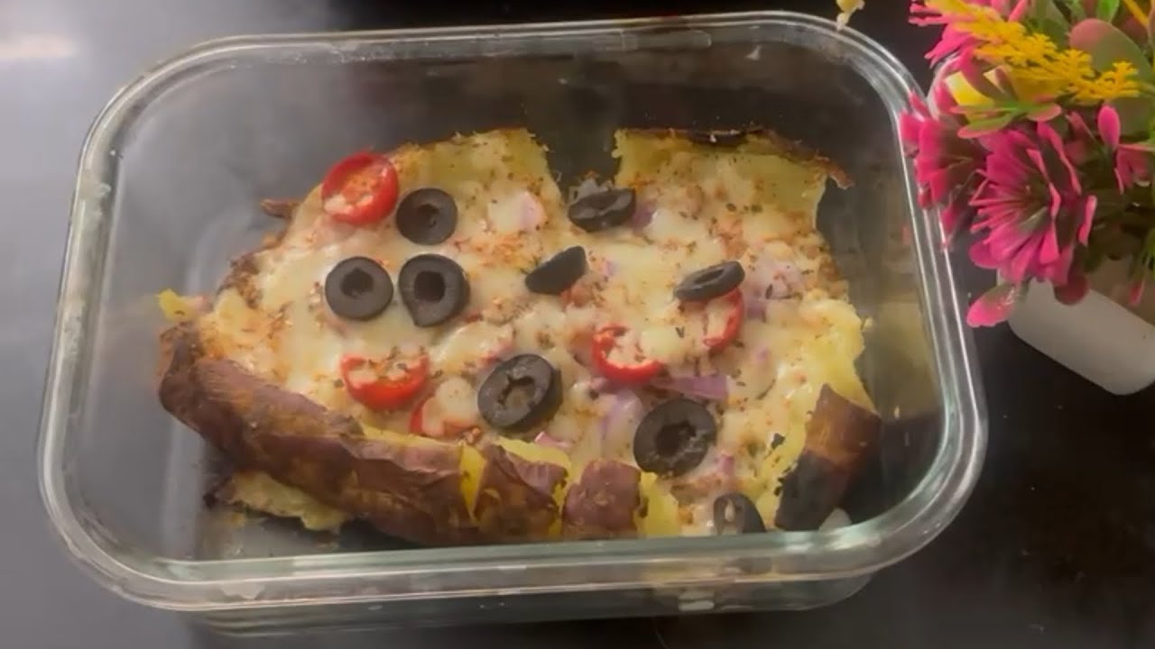 Sweet potato pizza. Something unique and interesting 😋💕