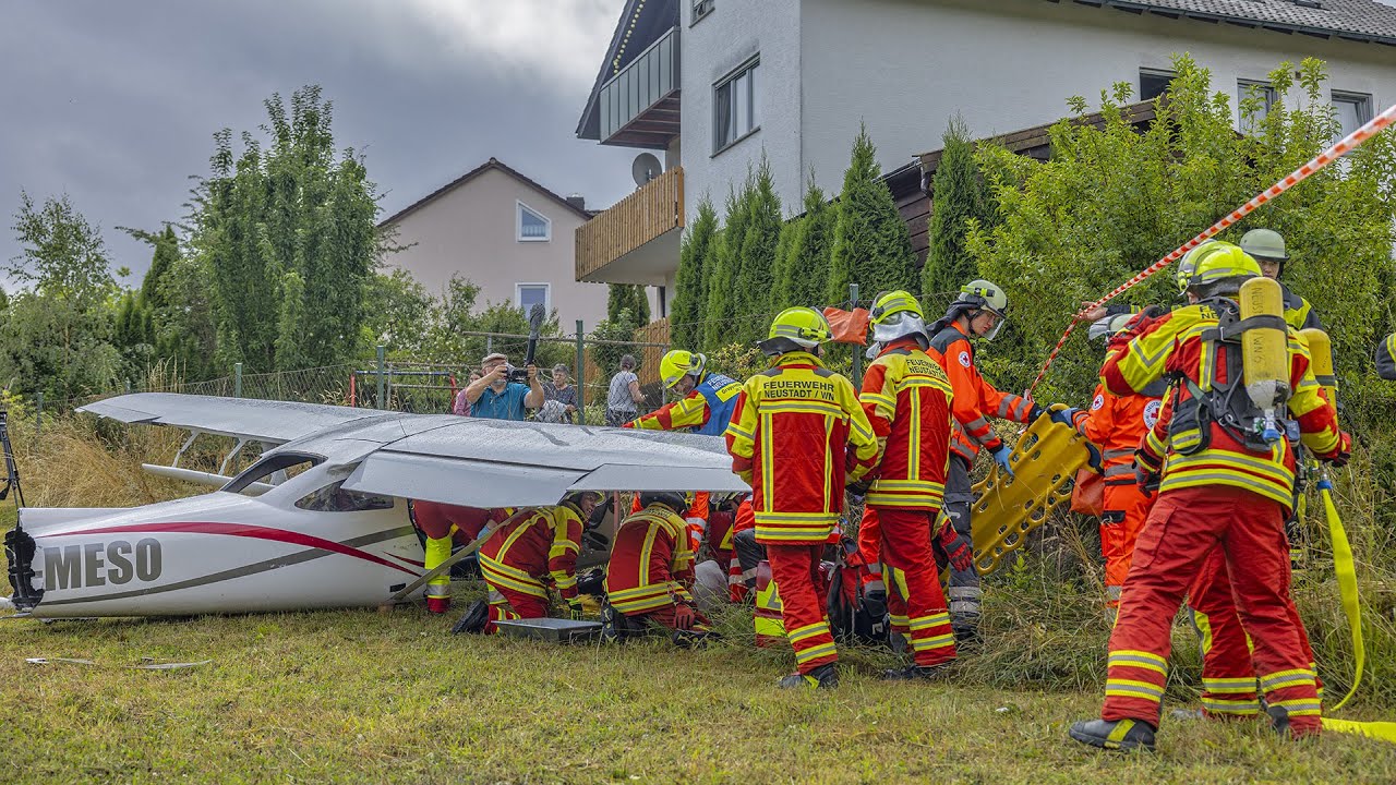 Horror-Szenario Flugzeugabsturz in Neustadt an der Waldnaab: Die Einsatzkräfte üben den Ernstfall