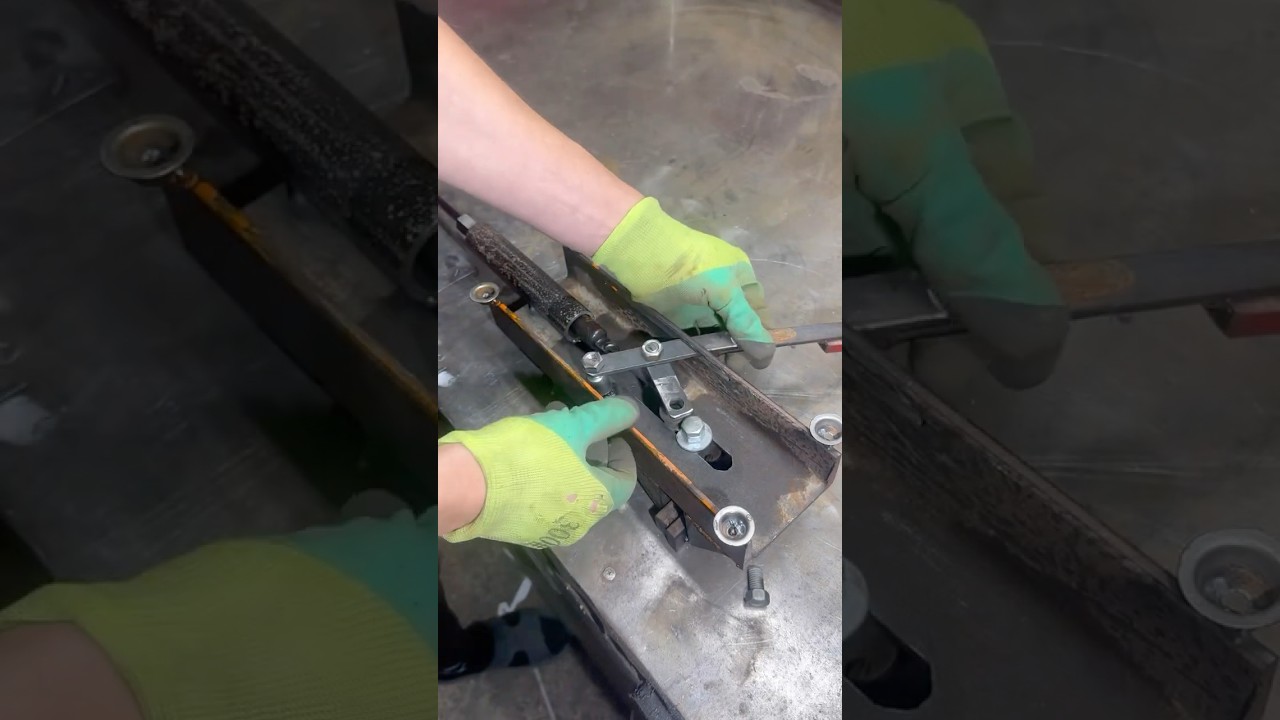 Лещата з газового амортизатора #beautifultools #homeworkshop #tools #welding #diy #самоделки