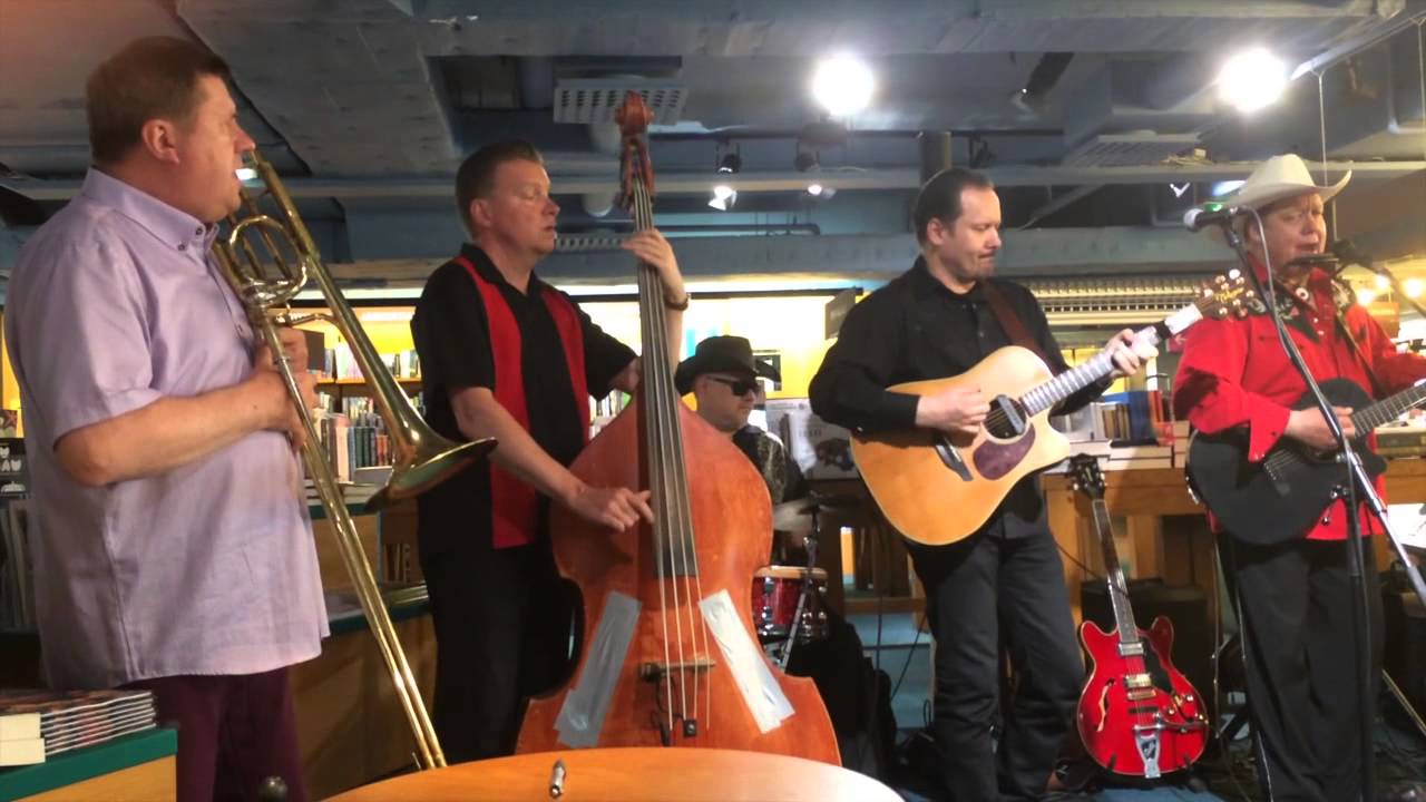 Tõnu Aare & Sõbrad - Keskea rõõmud / Laululilled