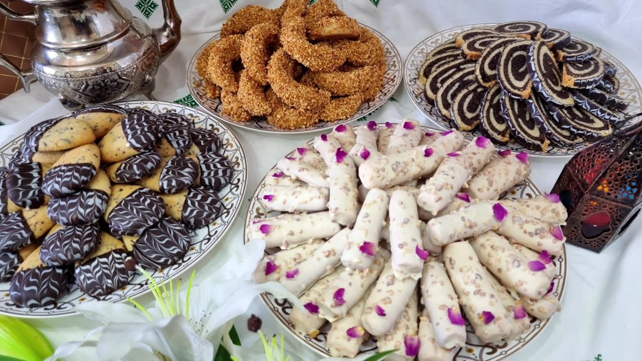 حلوة دانون بدون بيض للي دايرة ضجة🌟أربعة اشكال بعجينة واحدة بكمية كثيرة أكثر من 140 حبة بلا مراشم 👌🏻