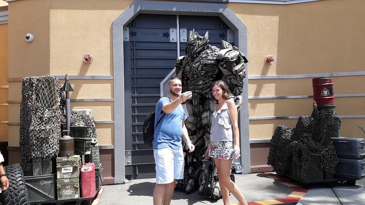 Megatron Universal Studios Hollywood roasts everyone no mercy