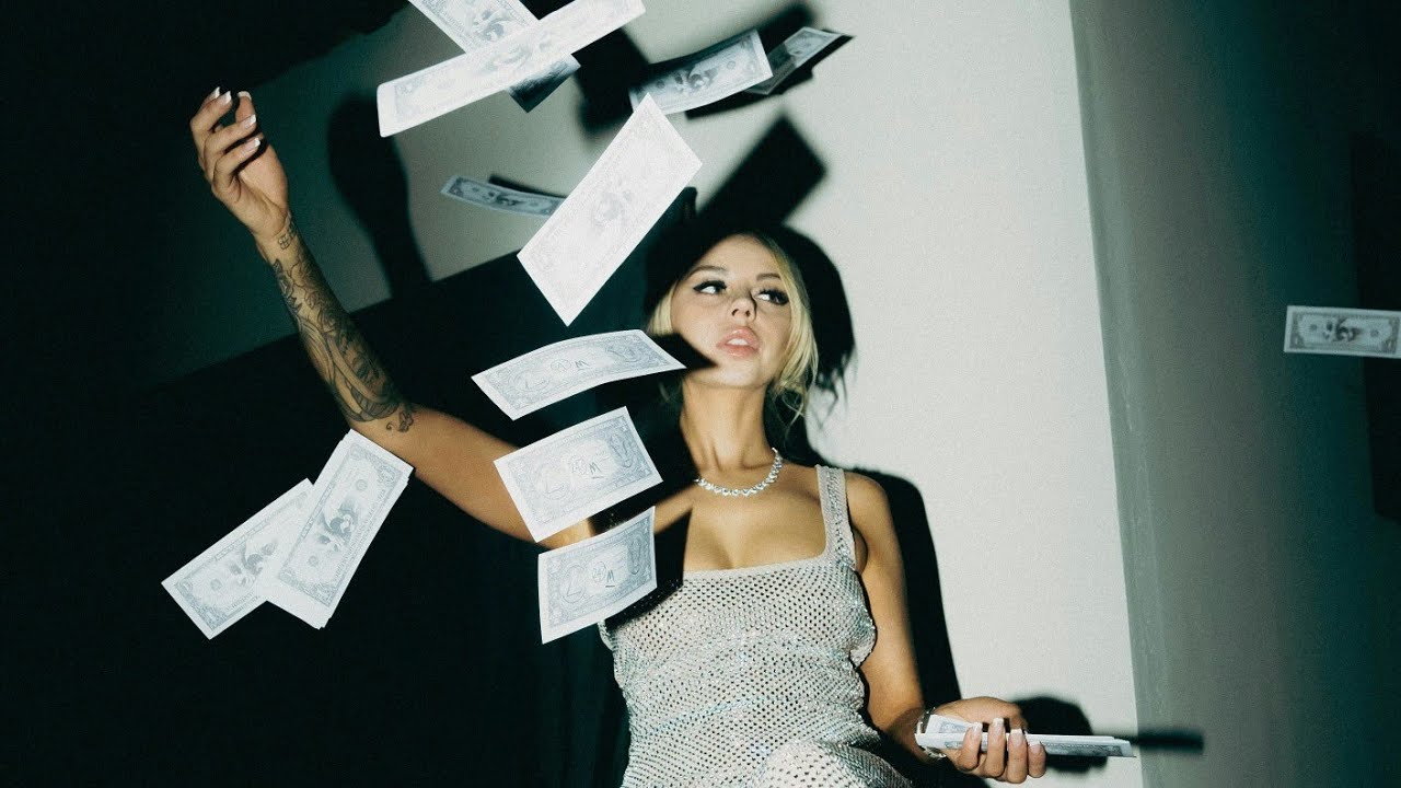 Rihanna - S&M (IsMP Remix)