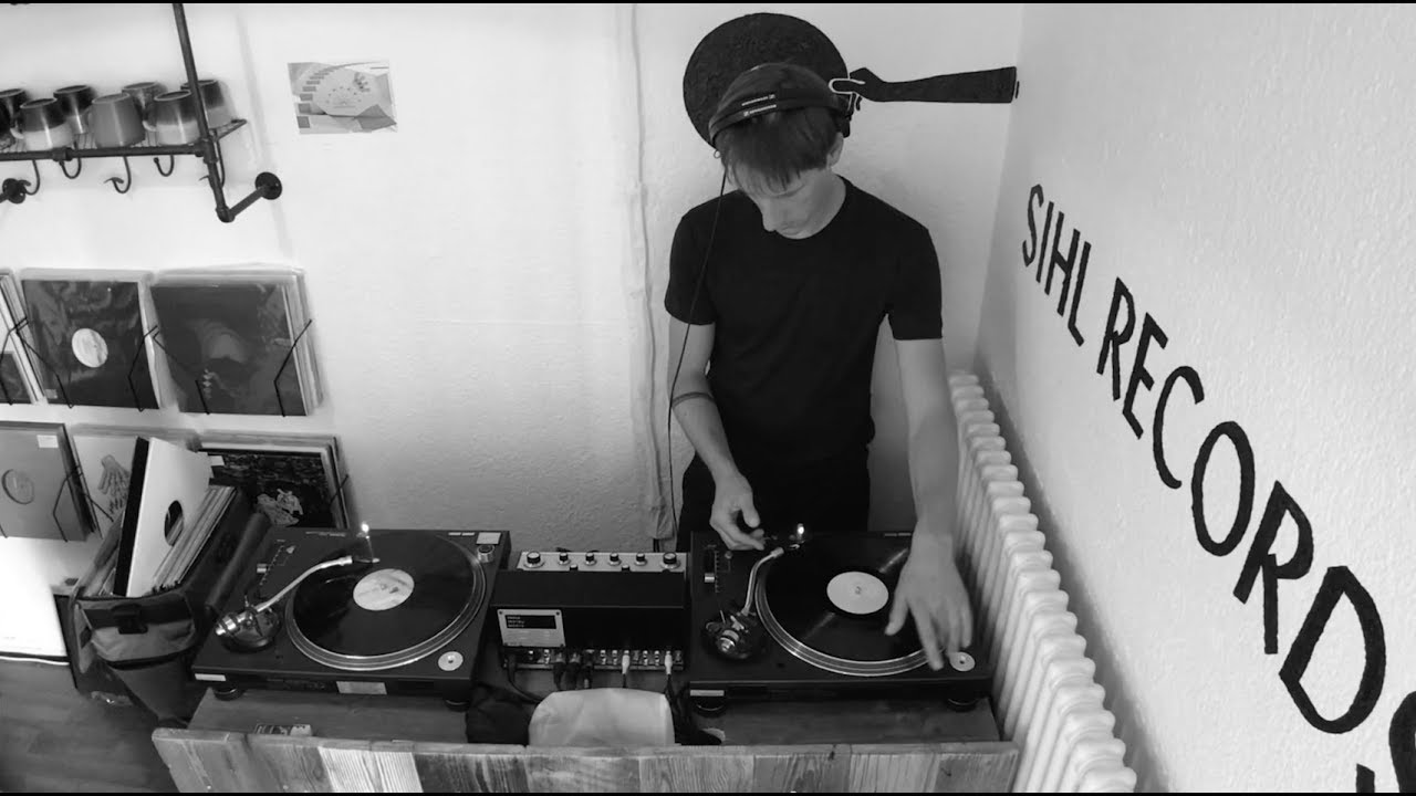 Sihl Records In-Store Session w./ Beda