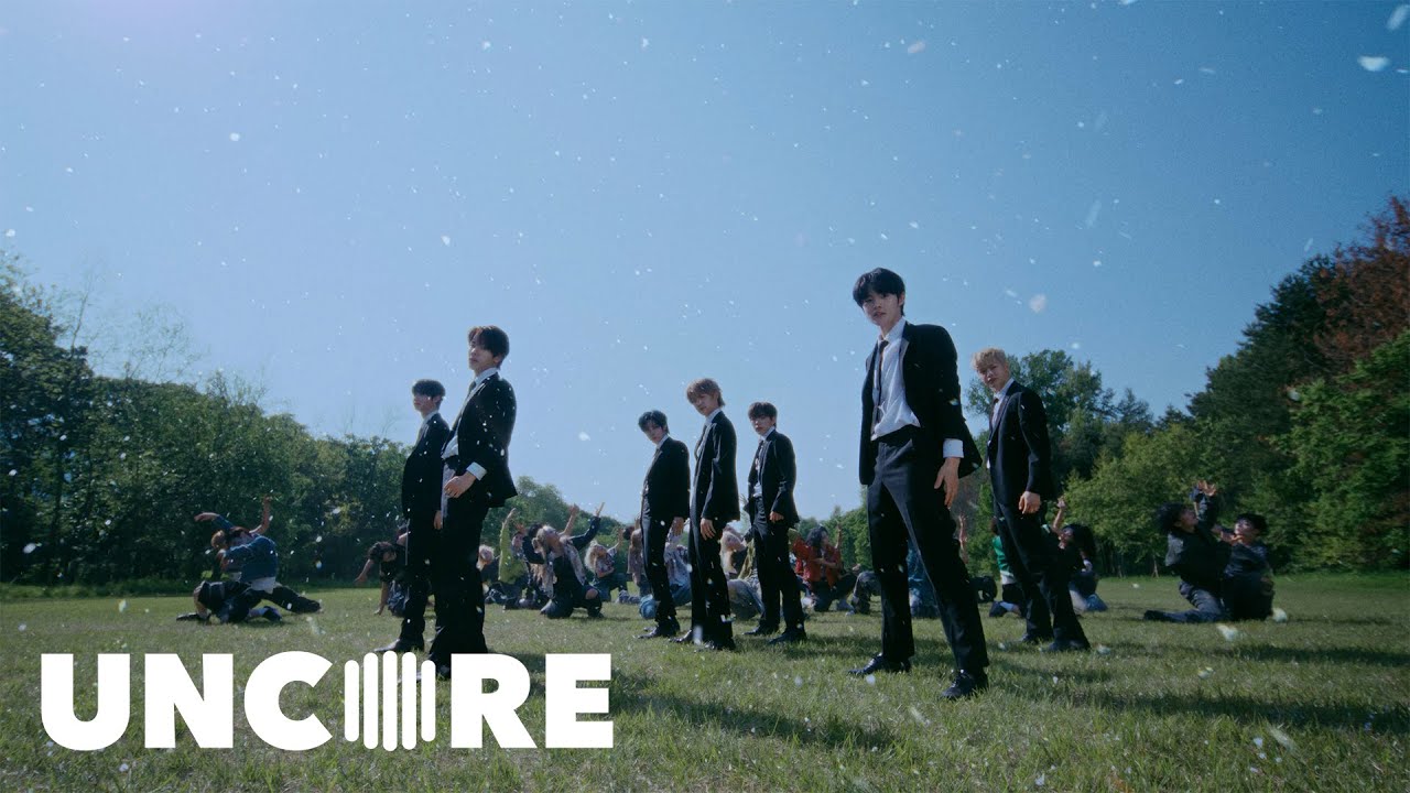CLOSE YOUR EYES 'Snowy Summer' MV (Performance ver.)