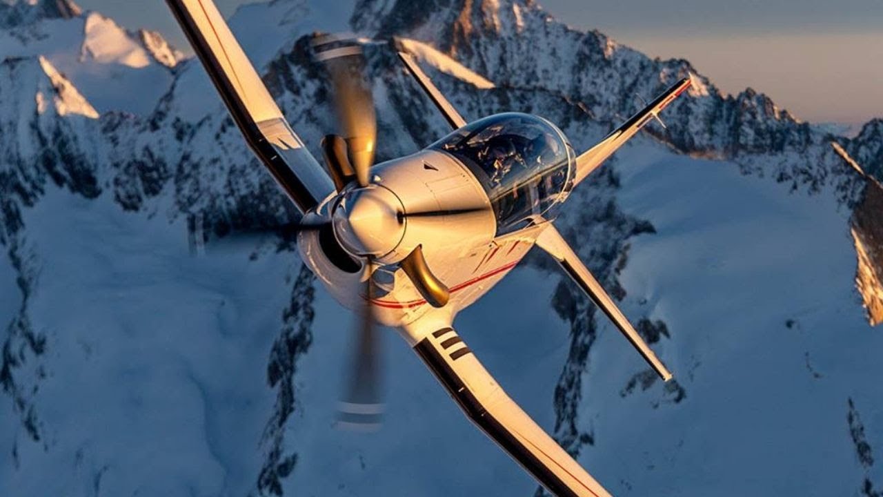 Pilatus presenta su nuevo entrenador PC-7 MKX