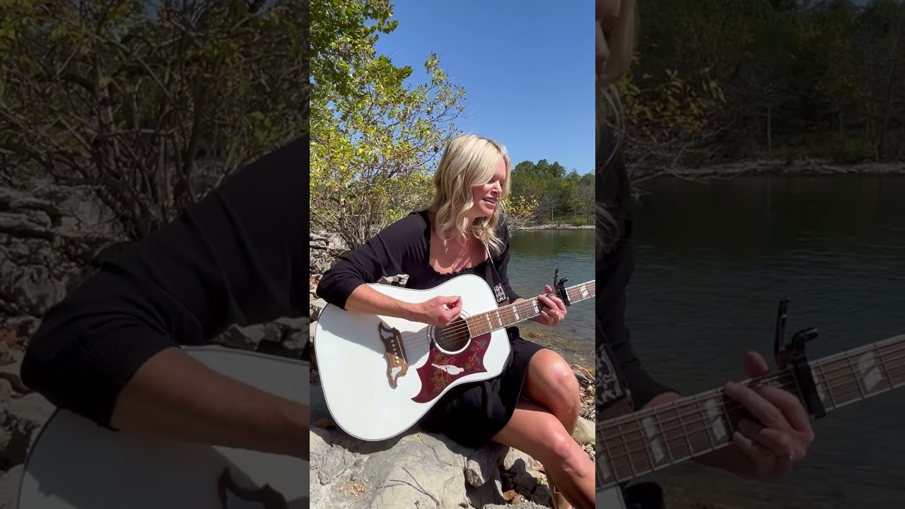 Take It Easy (Eagles) / Julie Nave Acoustic