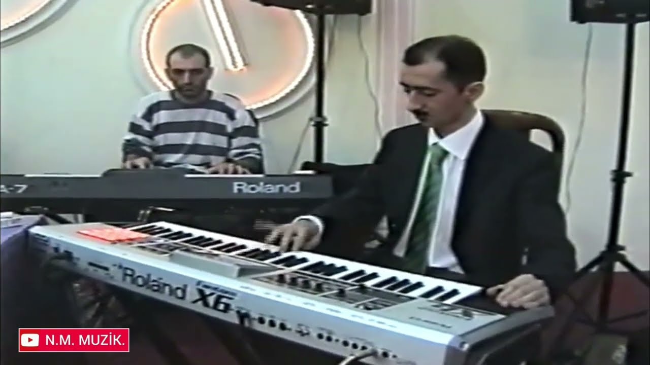 Elşən Sadıqov sintez ( G&ouml;zləyirəm yolunu ) Nəzirməmməd zərb, nağara. Ramil qoşa. Anar sintez.