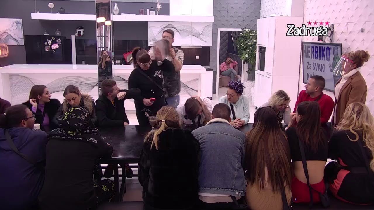 Zadruga 4 - Karambol na higijenskom sastanku, Kristijan skočio na Miljanu - 25.11.2020.