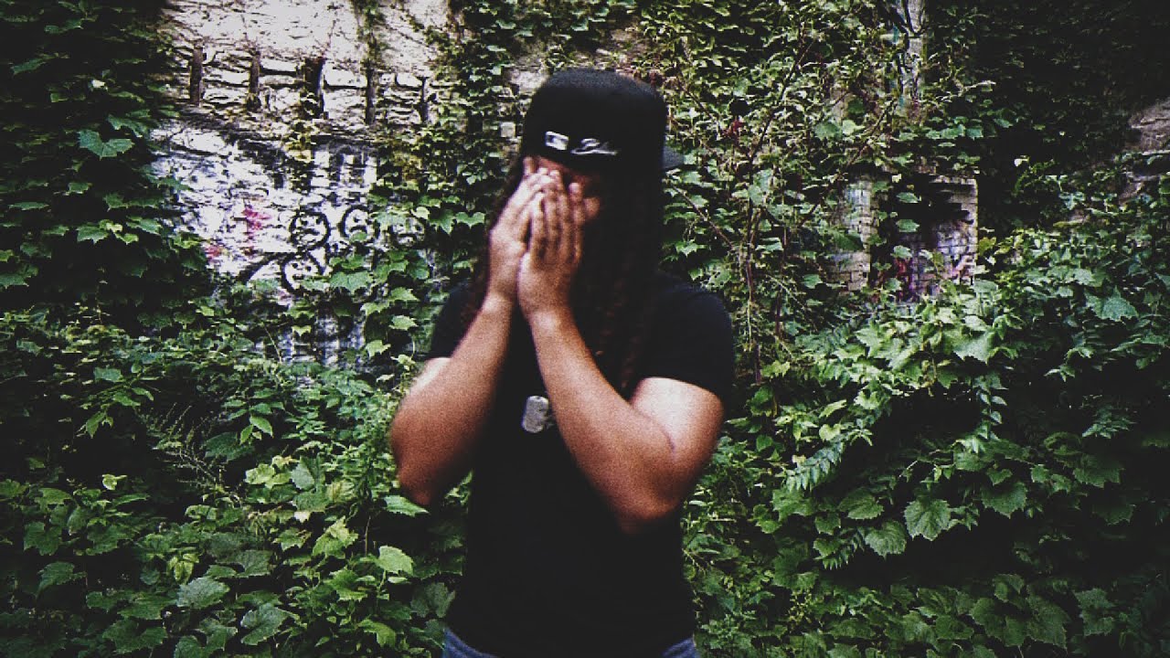 Blicc - KissMe (Official Music Video)