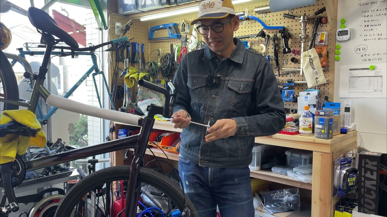 キャノンデールクロスバイクのハンドルと変速ケーブル交換、前カゴ取付　第252話