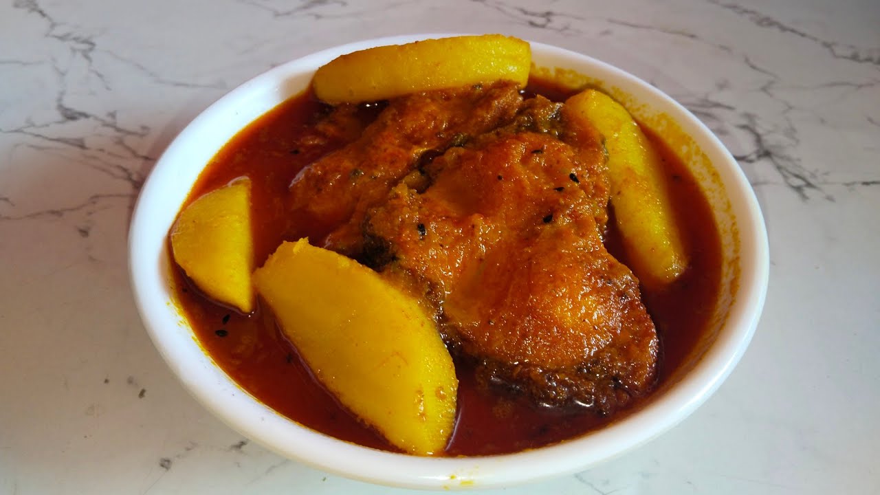 রুই মাছ এই ভাবে রান্না  করলে নিমেষে এক থালা ভাত শেষ হয়ে যাবে।Rui macher jhol recipe ।