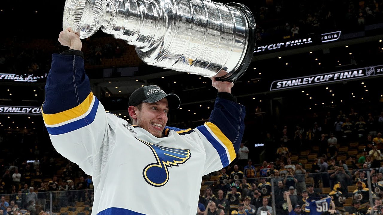Jordan Binnington dazzles in Game 7 victory