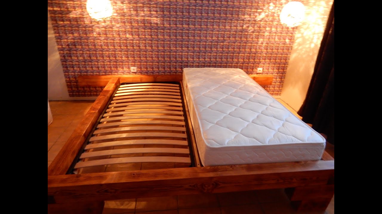 Holzbalkenbett selbstgebaut