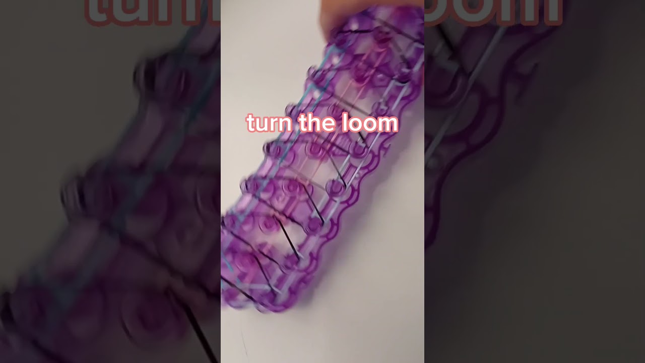 Make a triple single bracelet with me! #rainbowloom #loom