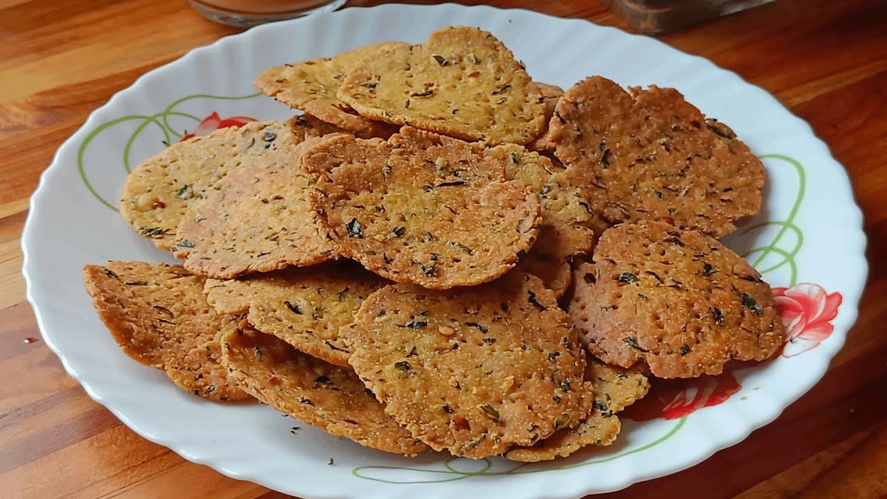 Crispy Methi Mathri Recipe | Perfect Tea-Time Snack | How to Make Perfect Methi Mathri at Home