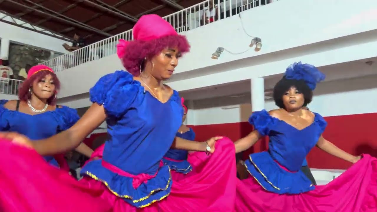 YO PAKA FÈM ANYEN CLUB 2000 VODOU 