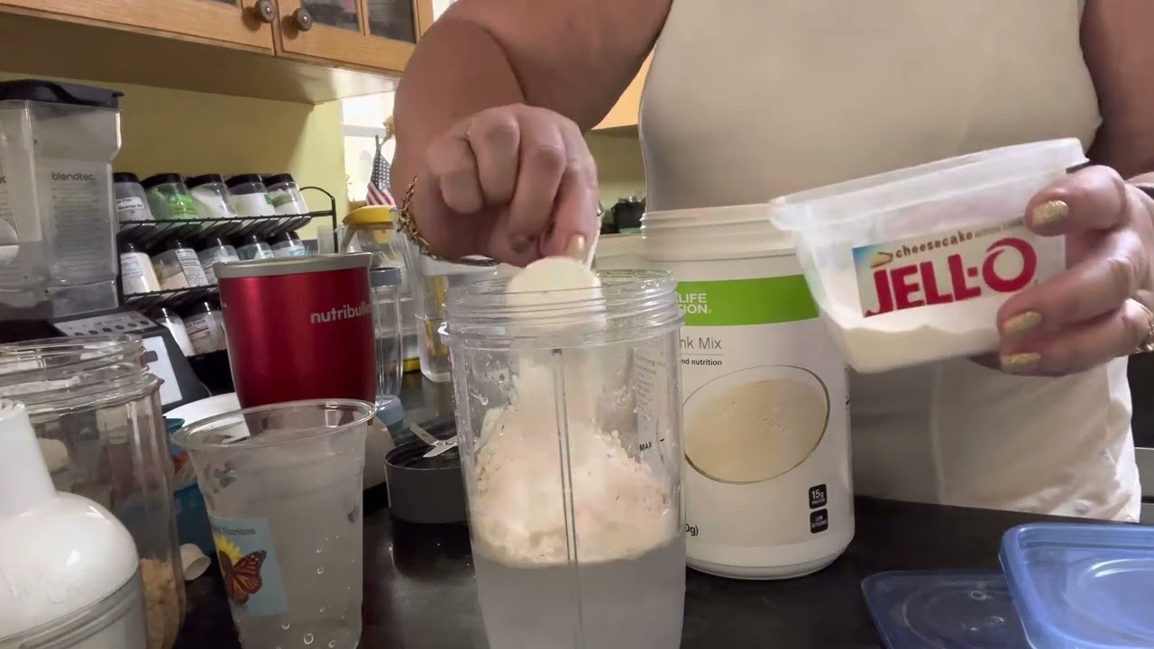 How to make Herbalife Protein Shake - Strawberry Cheesecake!