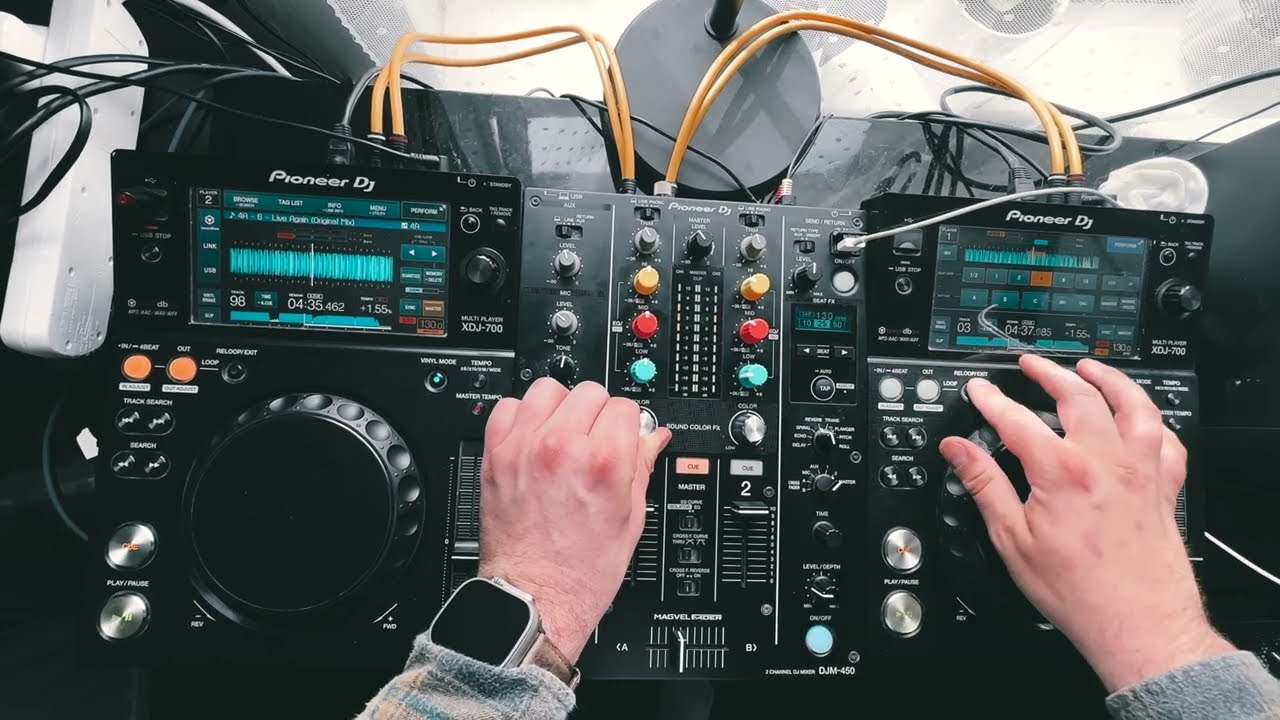 morning techno coffee mix / 09.04.24 / XDJ 700 & DJM 450 Pioneer