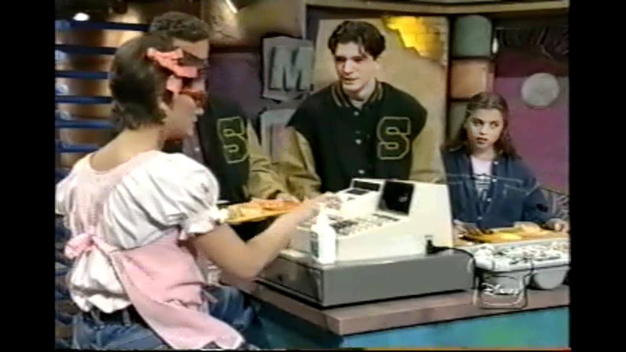 MMC7 - It's Natalie Noozle (In the Cafeteria)