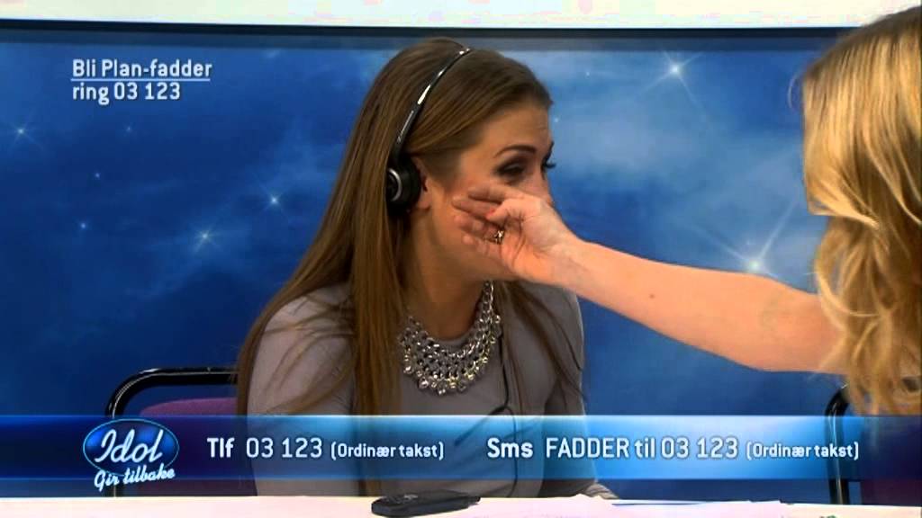 Her bryter Tone Damli Aaberge ut i gråt i «Idol gir tilbake» for Plan Norge