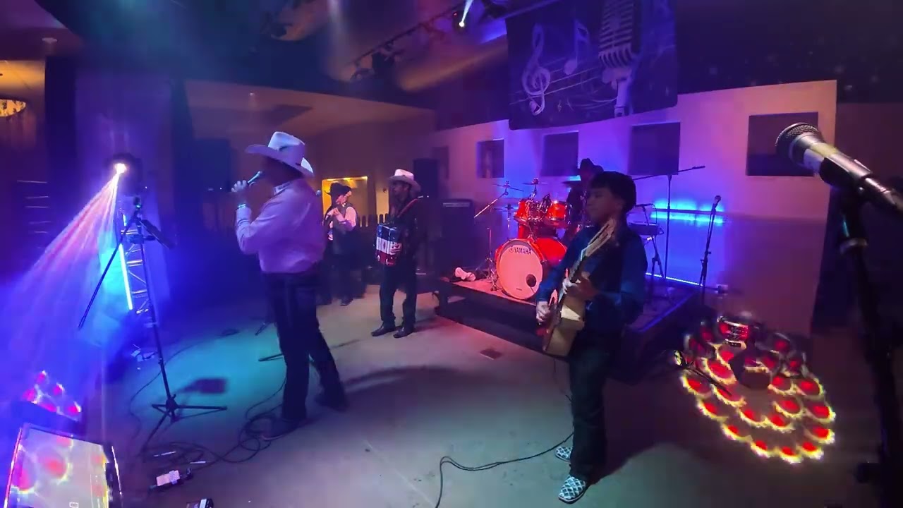 Coraz&oacute;n m&aacute;gico azul norte&ntilde;o.   #viral #alegria #music #chicago #corridos #bailes #fiesta #musica 