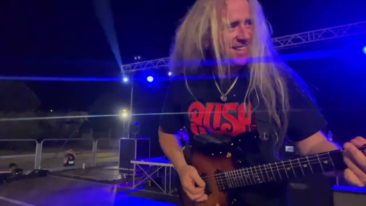 Maniac - EVG (Live)