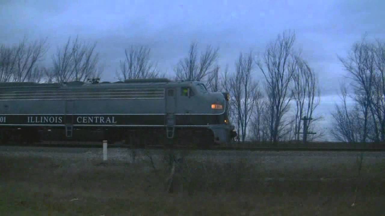 Canadian National Santa Train 2012 - Amtrak and Pacing IC 101!