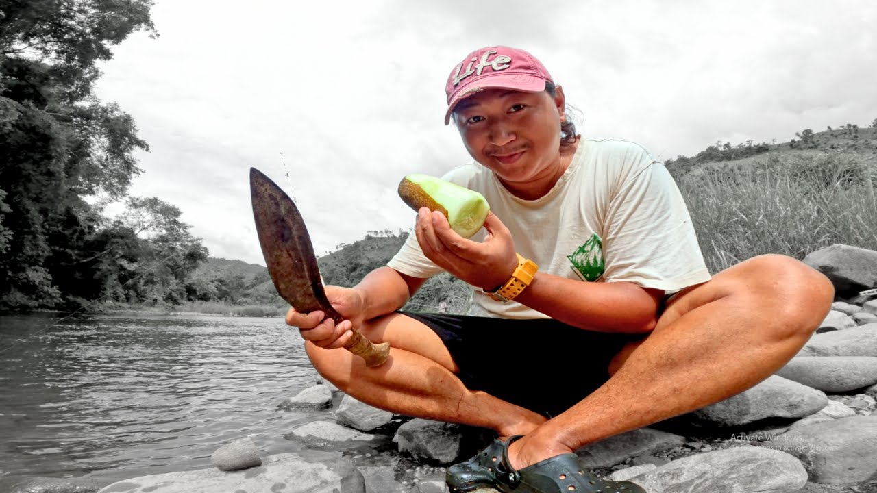 Cooking & fishing during Monsoon 🍃