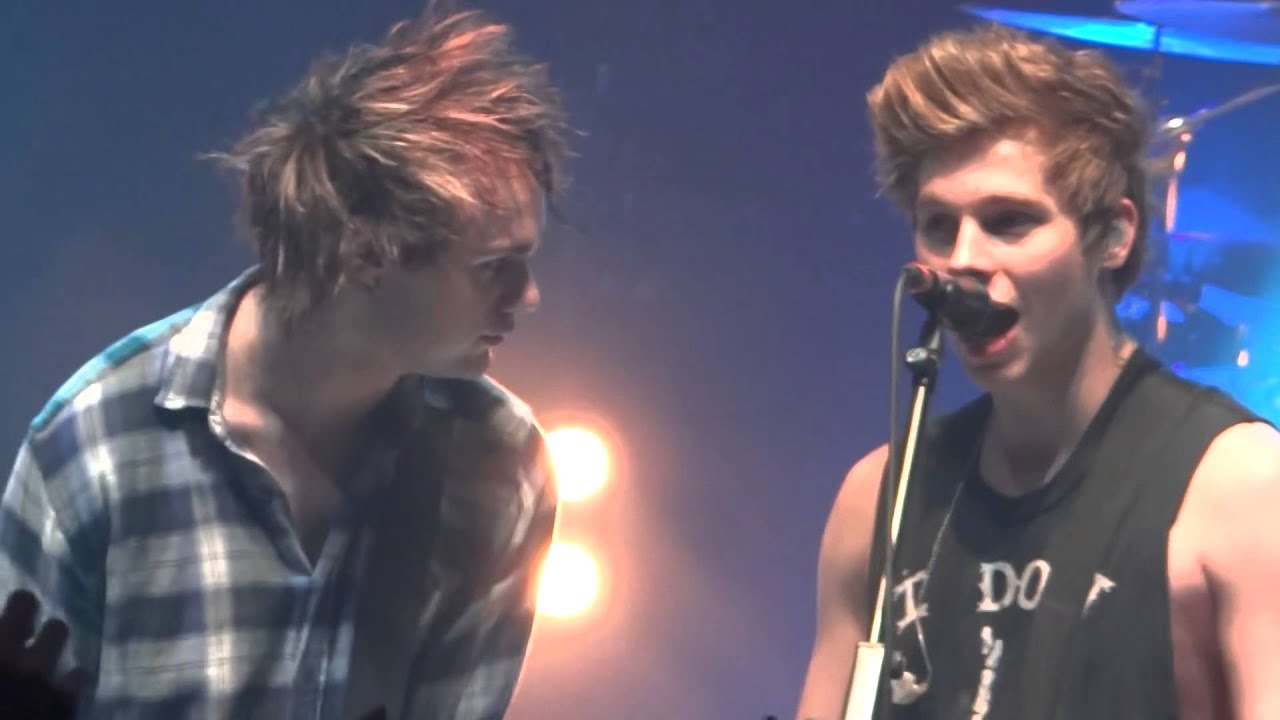 5SOS- Teenage Dream- Royal Oak Theatre 4-18-14