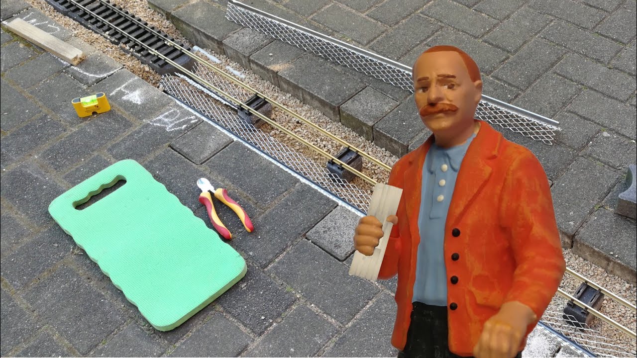 Bau meiner LGB (Hof-) Gartenbahn: Die Bahnübergänge