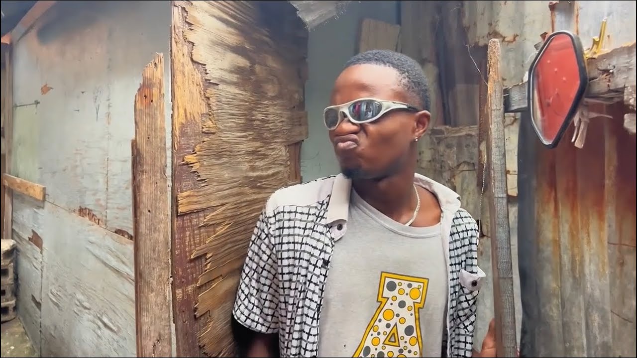 Tòg renmen Emar li beswen koze 😂😂😂