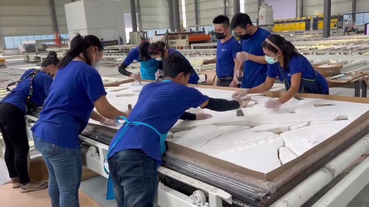 Pre-slab production of quartz -Thailand Professional Quartz Stone Countertops and Slabs Manufacturer