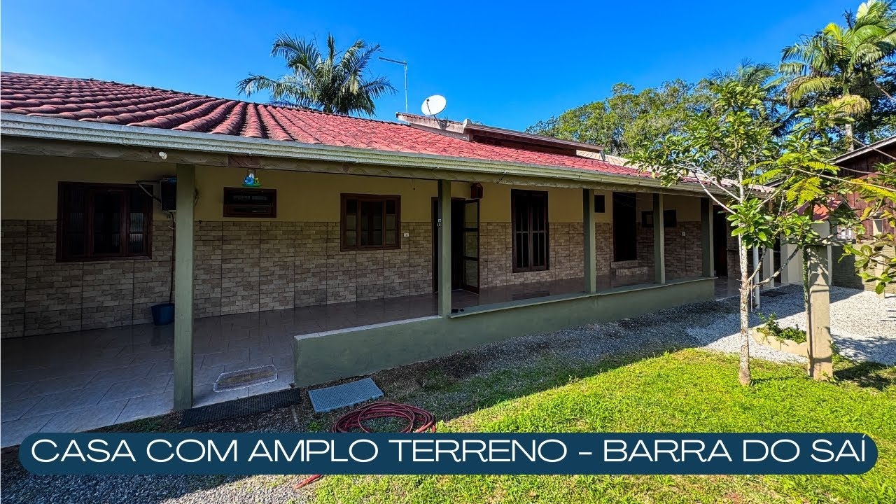 INDISPONÍVEL - CASA COM AMPLO TERRENO - BARRA DO SAÍ - Itapoá/SC