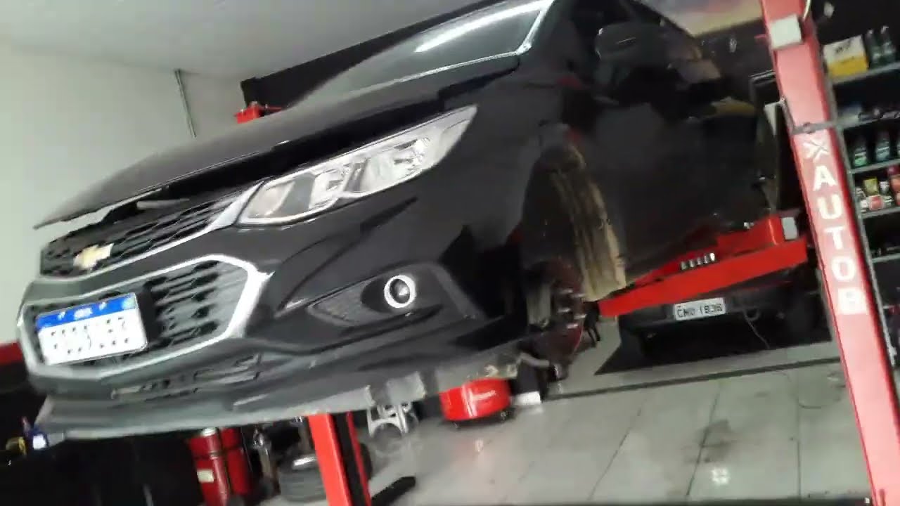 Troca das pastilhas traseiras do GM Cruze 1.4 Turbo