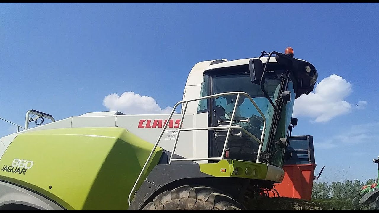 Ensilage d'herbe / CLAAS JAGUAR 860