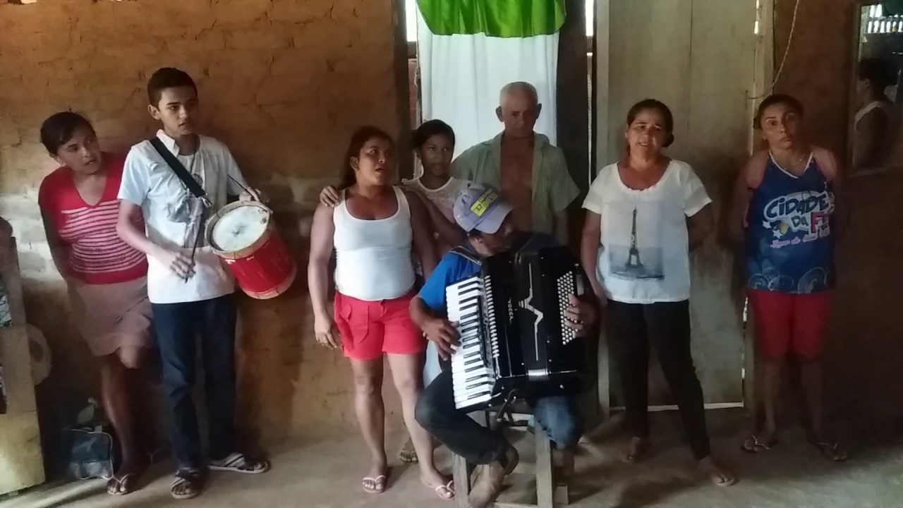 Divindade" Folia do Divino Espírito Santo No Sul Maranhão"