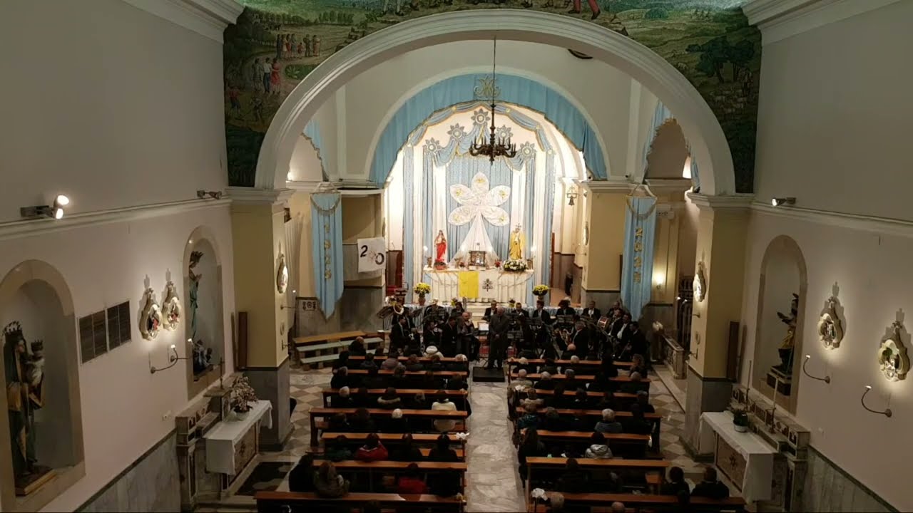 Radio Centro Roseto sta trasmettendo dal vivo.