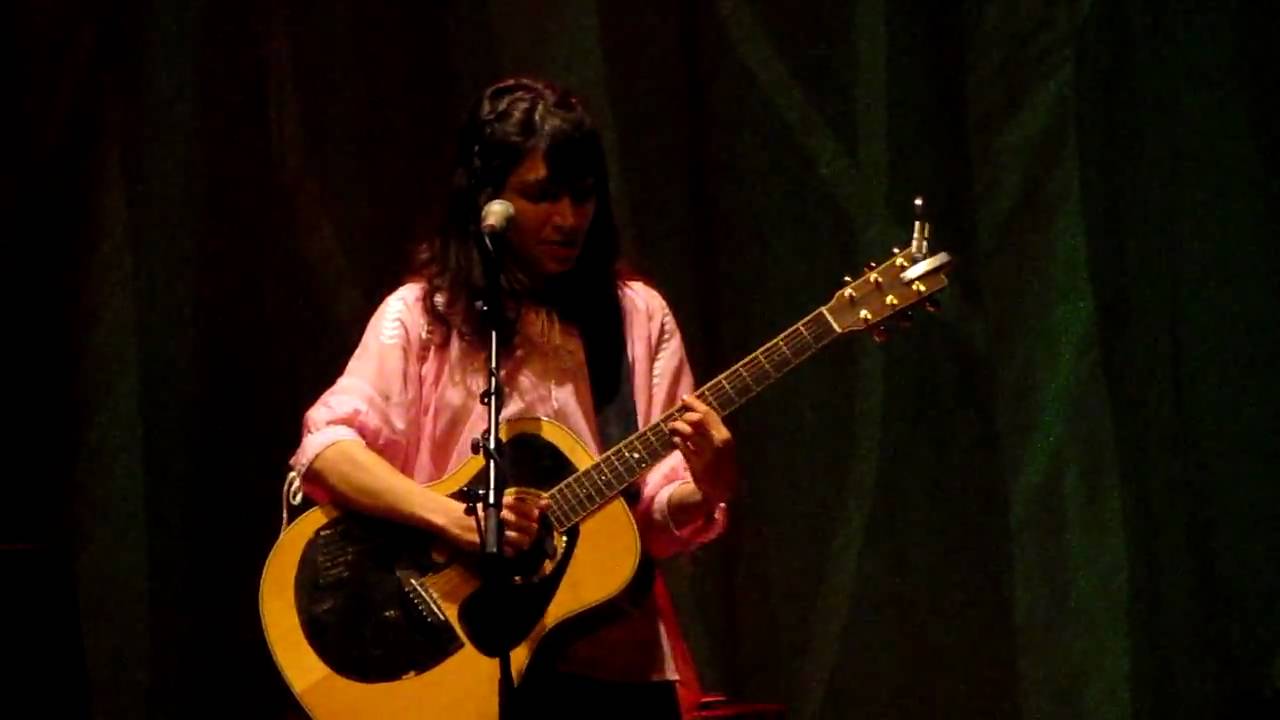09. Han Tuggar Kex - Laleh, Palladium, Malmö, Sweden 18/12 2009