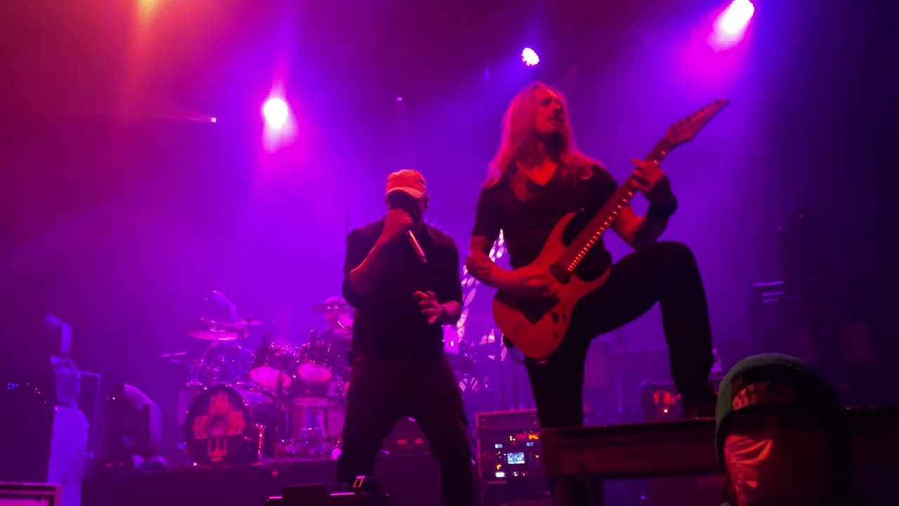 Light The Torch - Let Me Fall Apart ( live @ Terminal 5  02/08/22 )