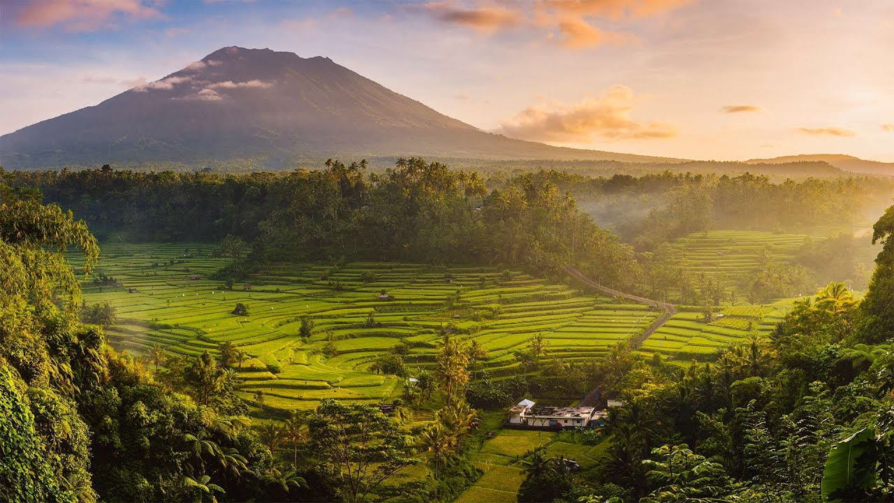 Volcano Agung Bali 4k / Самый большой вулкан на Бали