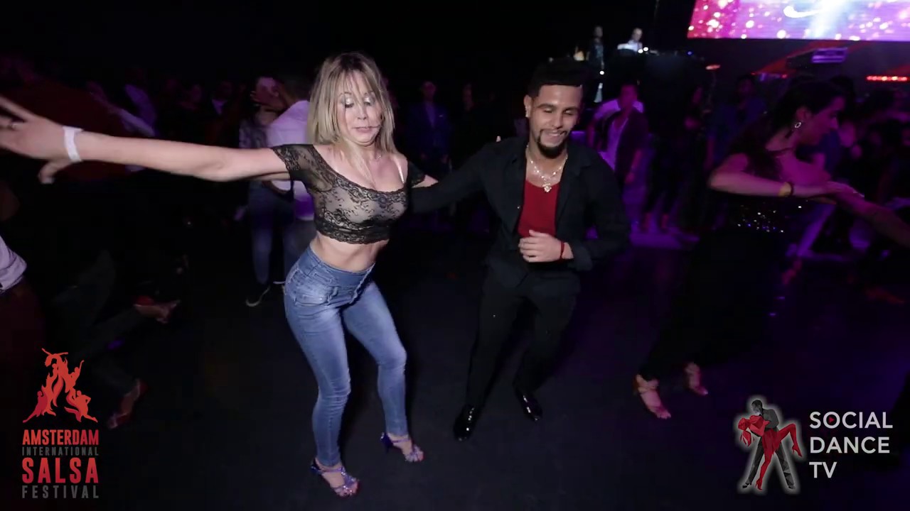 Eddie Torres Jr. & Kamila Grygorowicz - Social dancing | Amsterdam Int. Salsa Festival 2019