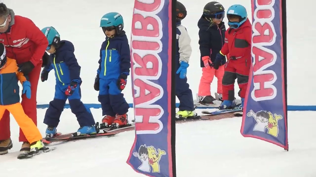 Les enfants à Super Besse mars 22