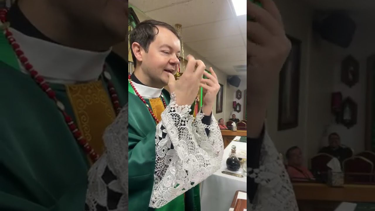 🔔Padre Adam Kotas🔔La receta b&iacute;blica de una familia feliz comienza con el lavatorio de los pies! 