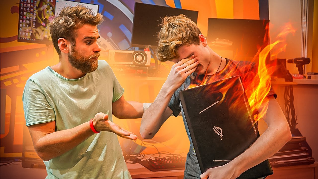 Парень Саша случайно Спалил УНИКАЛЬНЫЙ ноутбук Asus ROG GL702zc! 🔥😭