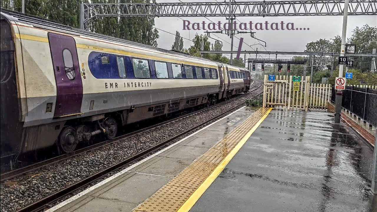 This idling Class 222 sounds almost like a machine gun! 😮 - Departure -