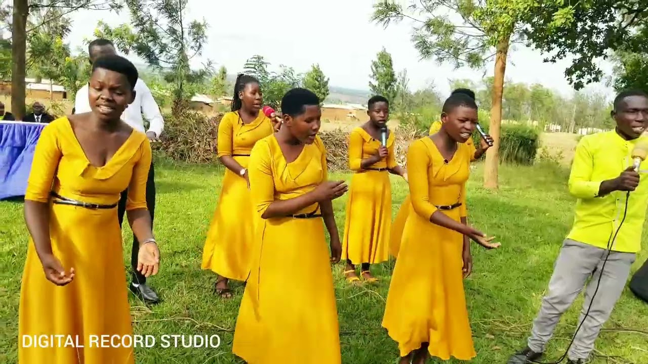 Imana yacu ntacyo ihishwa  