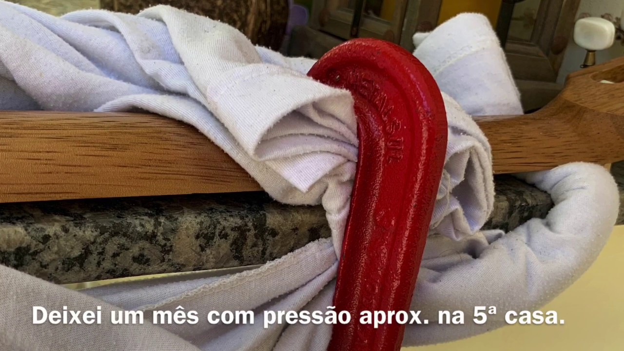Tentativa de Desempeno do Braço do Violão Fox de Nylon