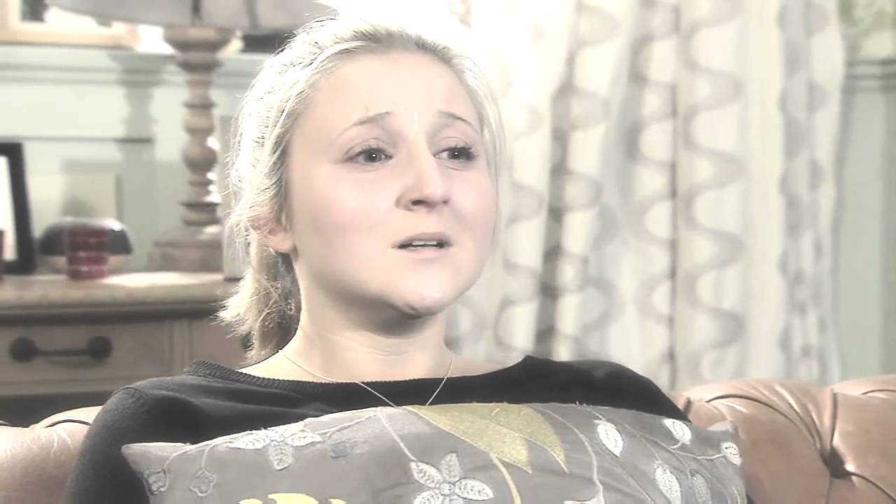 Esther Bloom {Hollyoaks} - It's ok not to be ok-