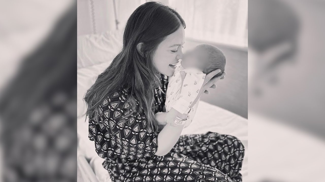 Isabelle Junot, primer y tierno posado con su hija recién nacida